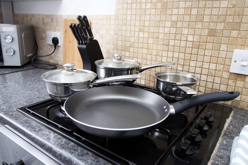 Вилла Holiday House For 7 Guests, Free Wi-Fi & Self Check-In Explore Newport Экстерьер фото