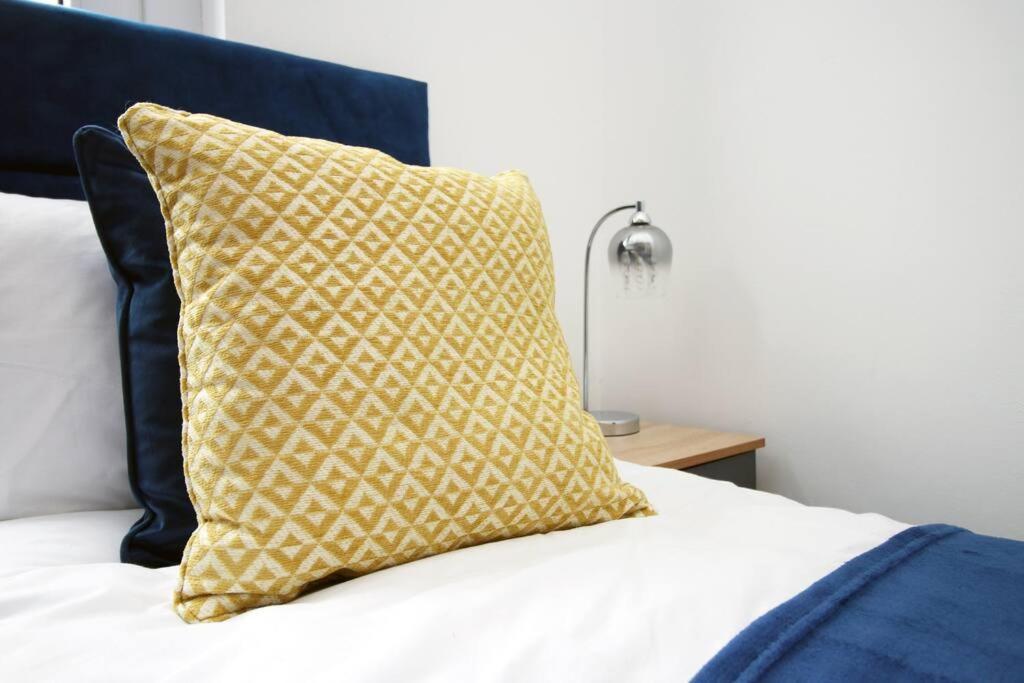 Вилла Holiday House For 7 Guests, Free Wi-Fi & Self Check-In Explore Newport Экстерьер фото
